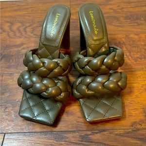 Braid solid faux leather open toe sandals